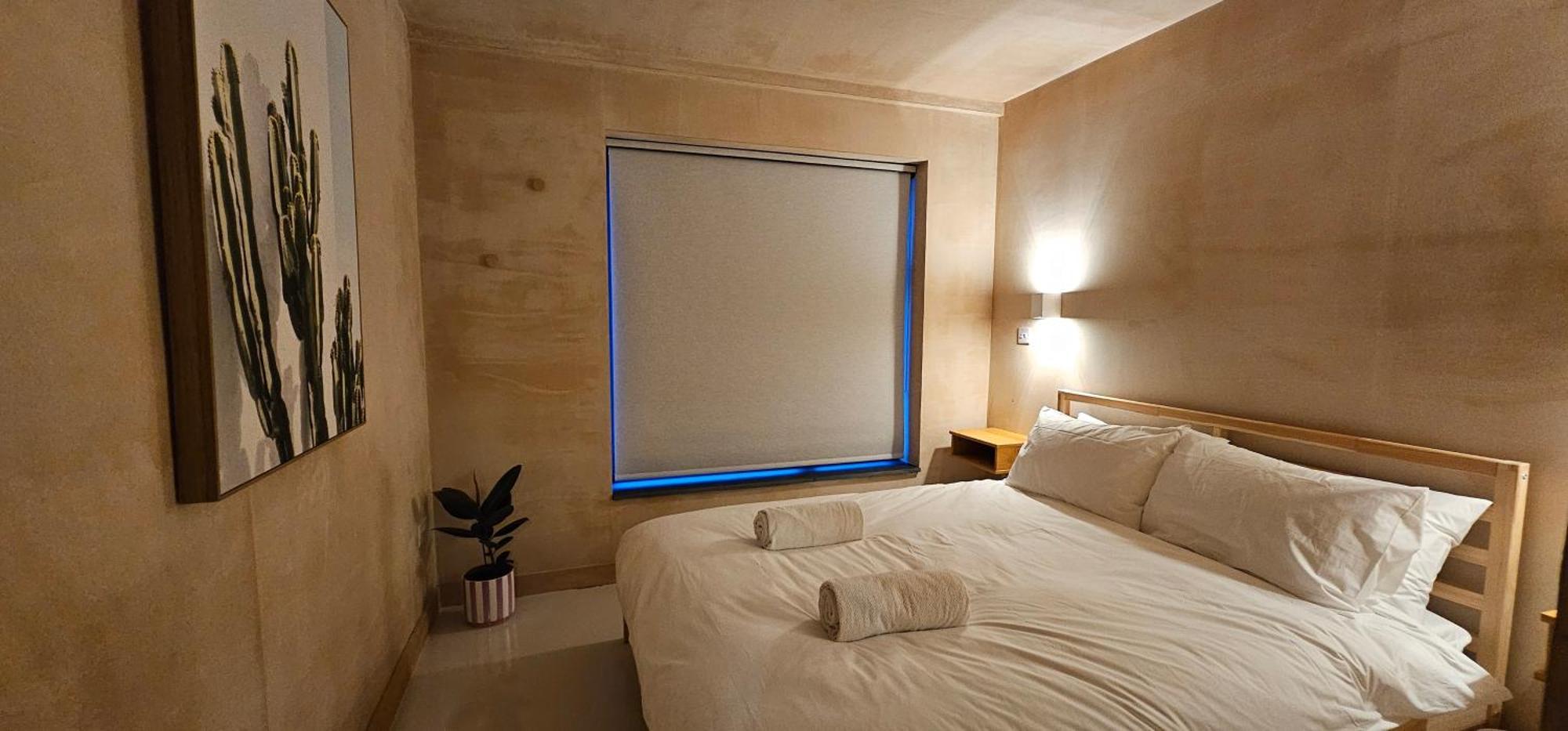 Shorebreak Apartments New Quay Esterno foto